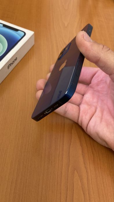 iPhone 12 на 64Гб