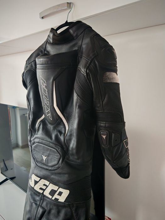 Combinezon / costum moto seca