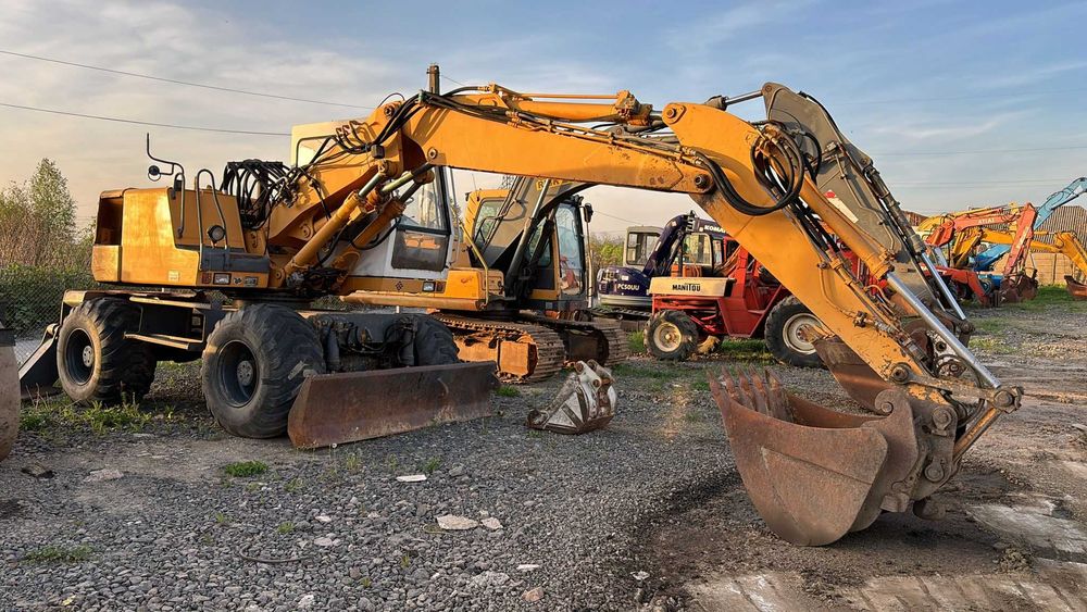 Dezmembrez excavator  Liebherr A314,A316,A318-piese de schimb Liebherr