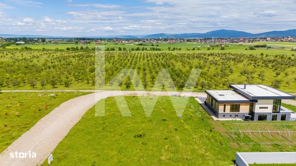 Oportunitate rara |Utilitati | Teren 760mp | PUZ aprobat |Priveliste s