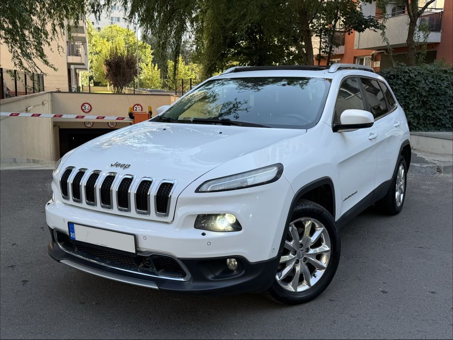 Jeep Cherokee 2014 Automat / 170 CP / Panoramic / Ventilatie 8990 Euro