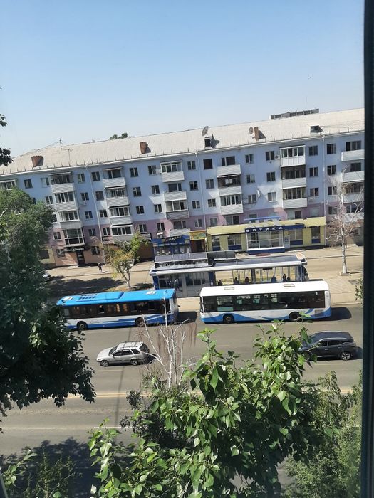 Продам 1,5 Пр. Назарбаева 48(сталинка)!