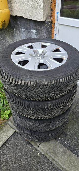 Vând jante de aluminiu cu anvelope de iarnă pentru Audi Q 3