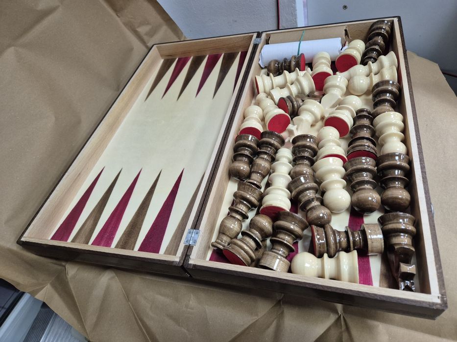 Tabla de sah din lemn , 50cm x 50cm , PRODUS NOU !