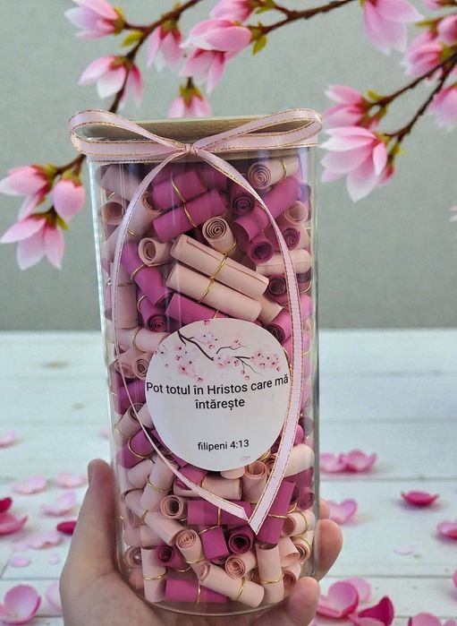 Borcan cu 330 versete biblice