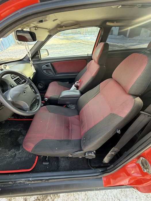 Продам салон ваз 21123