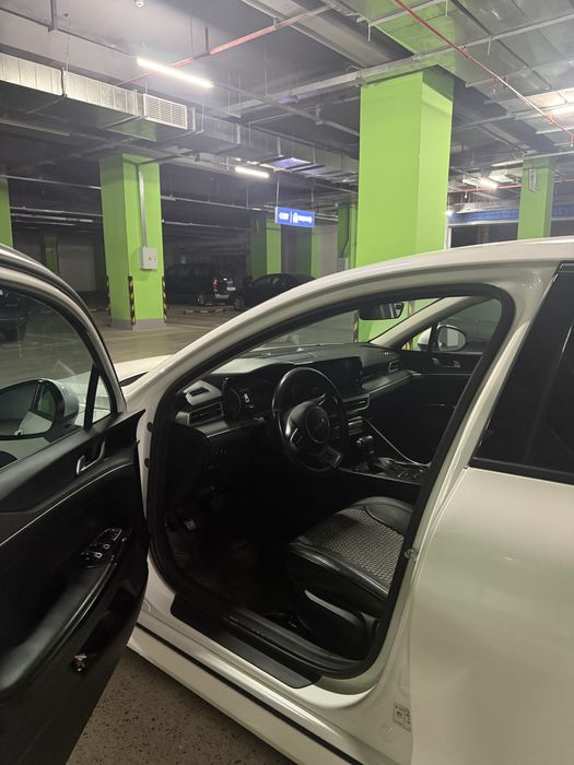 Kia k5 2023 toza