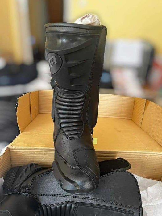 Нови ботуши SECA PULSAR II