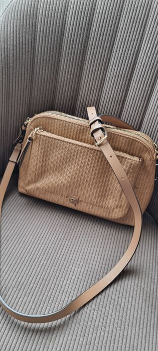 Дамски чанти различни модели и цветове