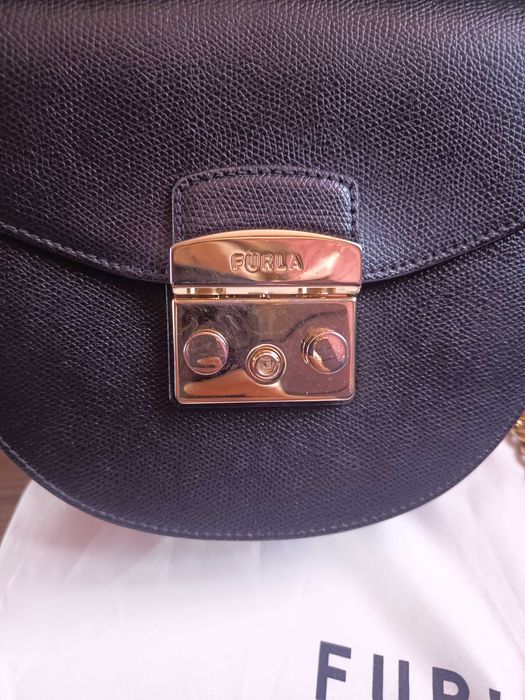 Черна чанта Furla