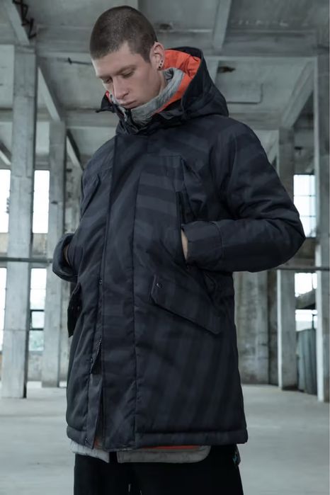 KRAKATAU : Technical Parka - размер Л / Оригинал