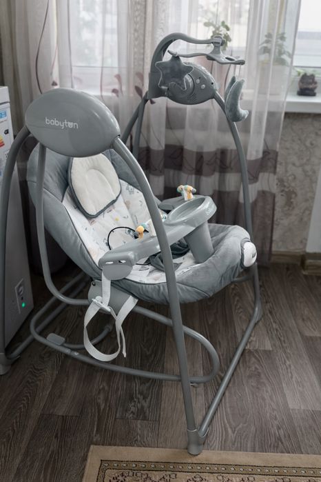 Детская качель в отличном состоянии. Продам