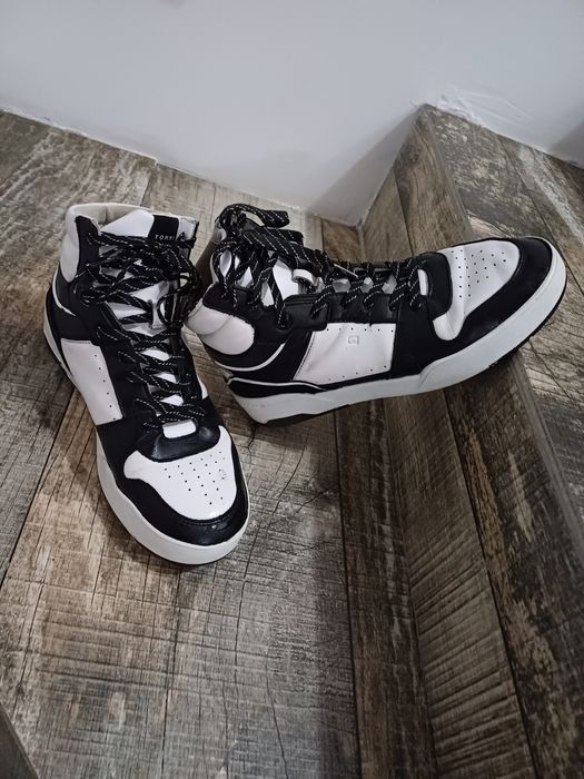 Adidași Tommy hilfiger