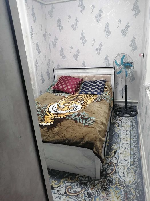 Урганч Туманда Полуторка  кв сотилади