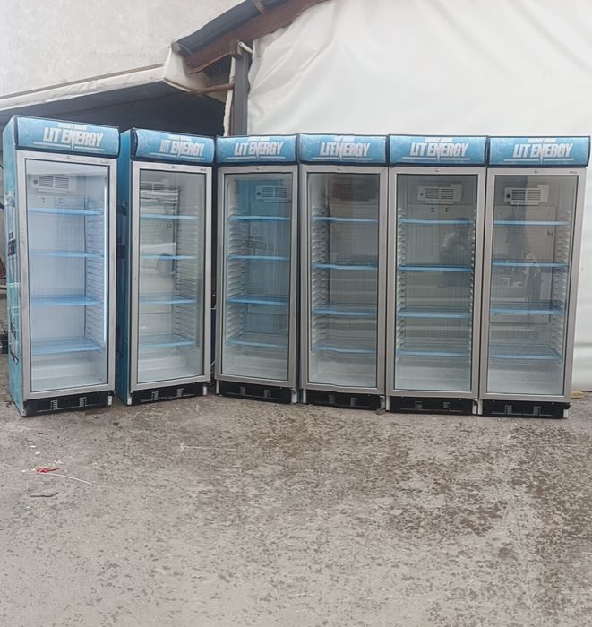 Витрина холодильник