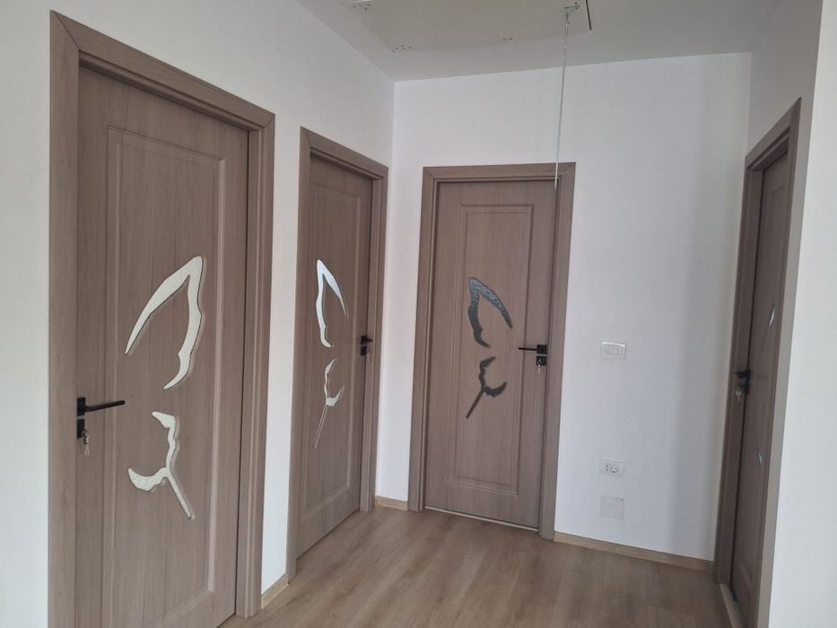 Casă 4 camere Vișani