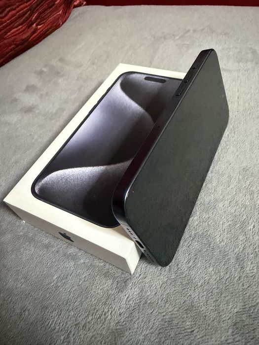 Iphone 15 Pro Blue Titanium 126 GB. 10/10