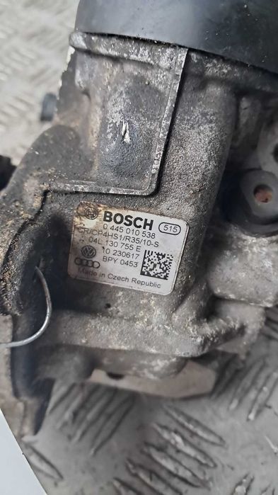 pompa injectie VW Passat B8 2.0 TDI CRLB cod 04L130755E / 0445010538