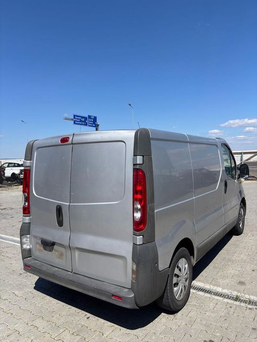 Dezmembram Renault Trafic 2.0 diesel din 2012