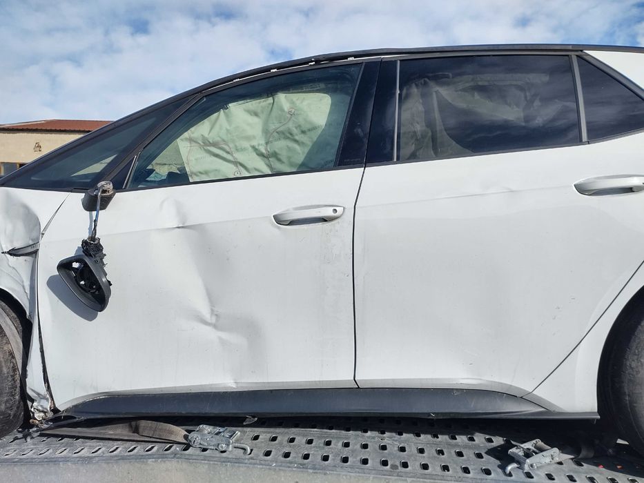 Продавам на части VW ID3 Volkswagen ID.3