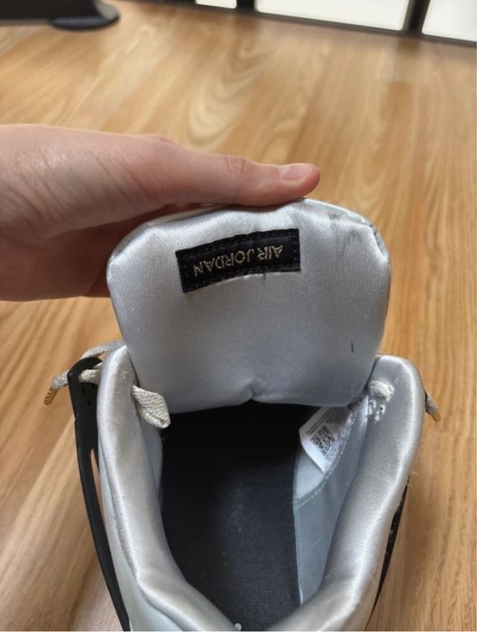 Adidasi Air Jordan