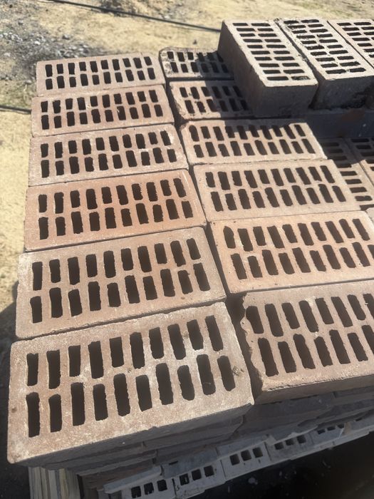 Продам б/у крипичи