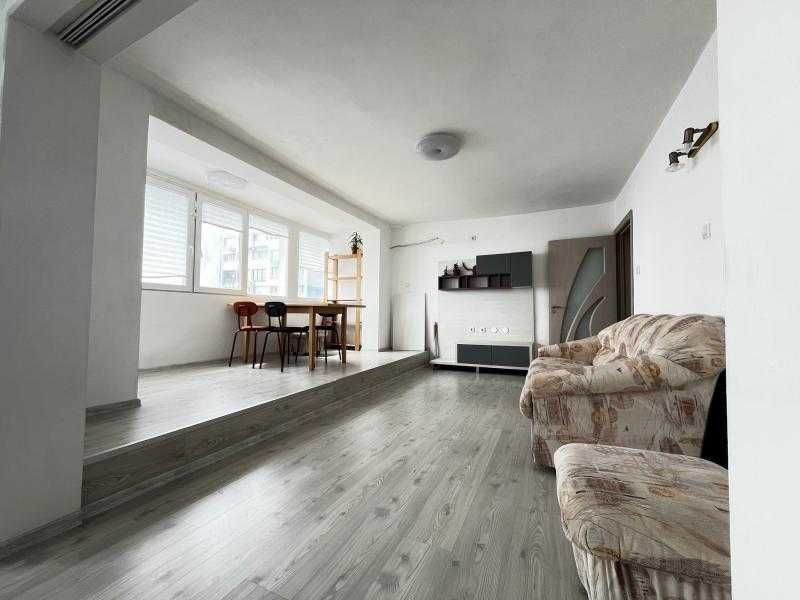 Апартамент под наем в к-с Лазур с ТРИ отделни стаи