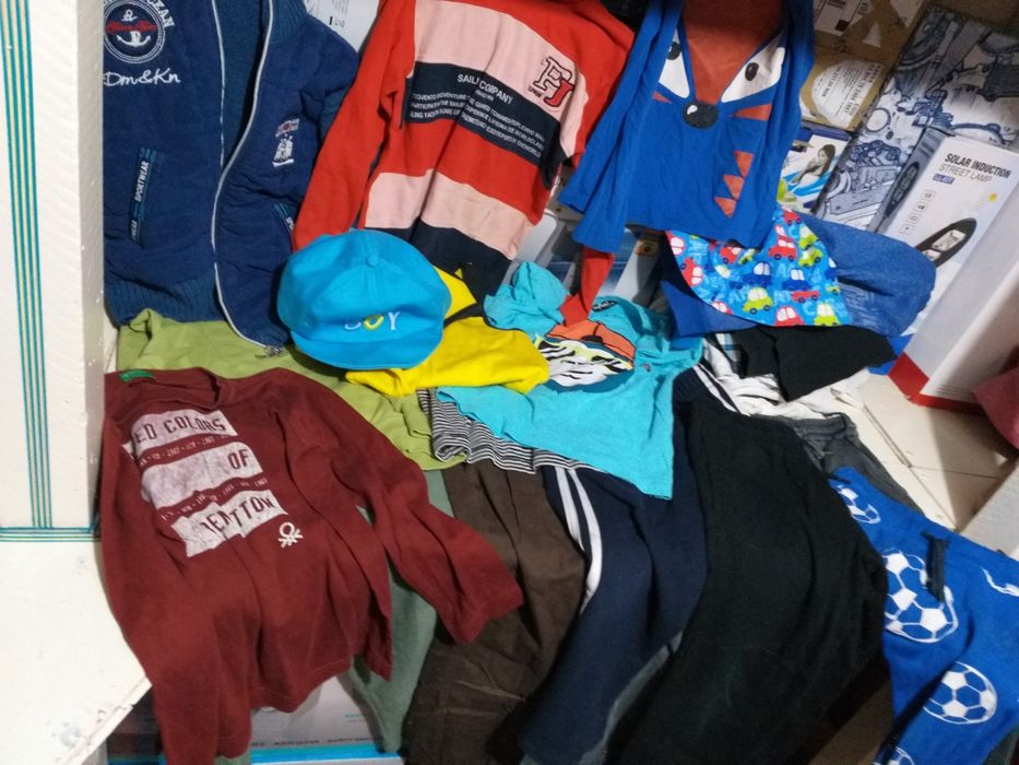 Lot Haine 30 Articole Nr 100-120 sezon Rece