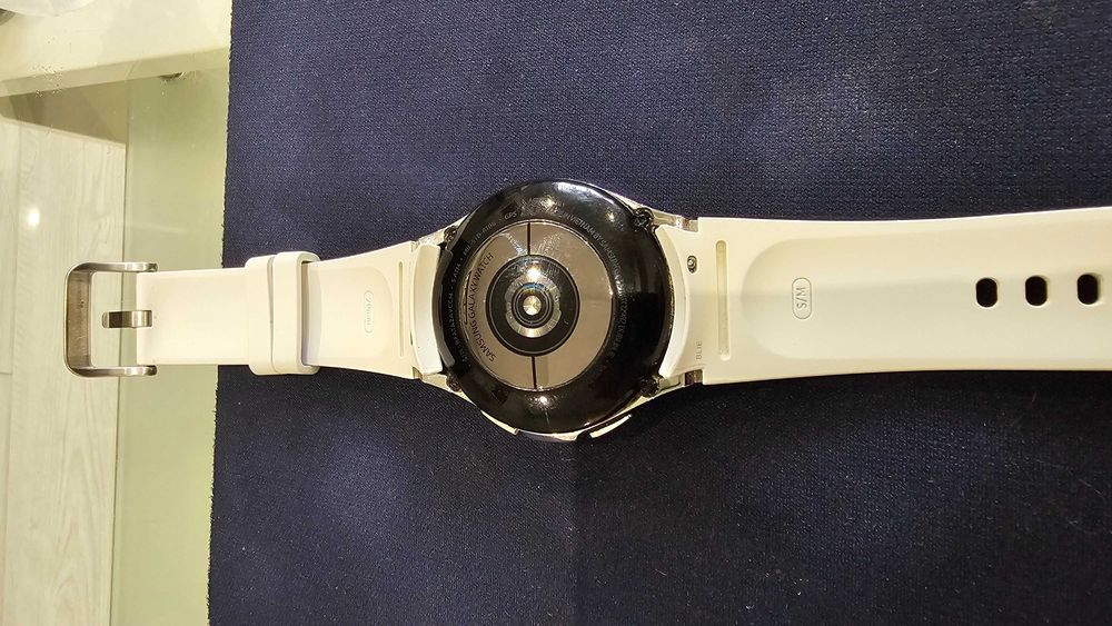 Часовник Samsung Watch 4 classic, 42mm