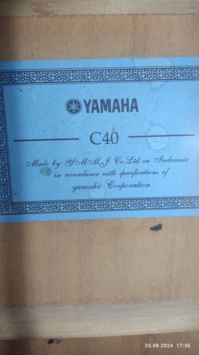 Гитара Yamaha c40