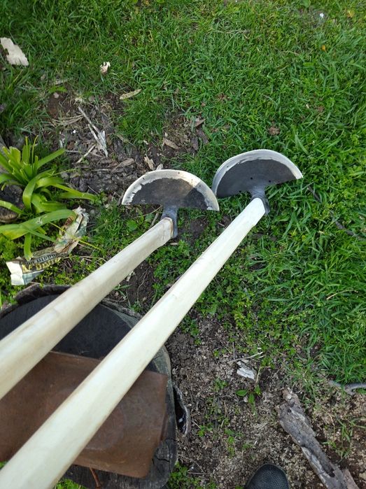 Мотики Чапи брадви