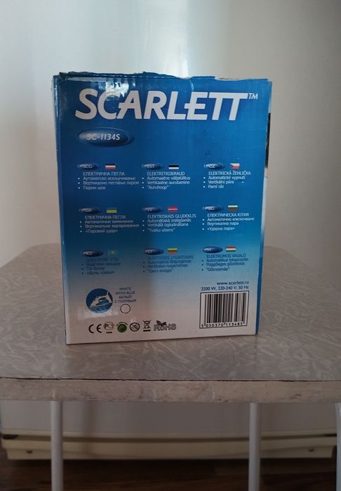 Утюг фирмы "Scarlett"