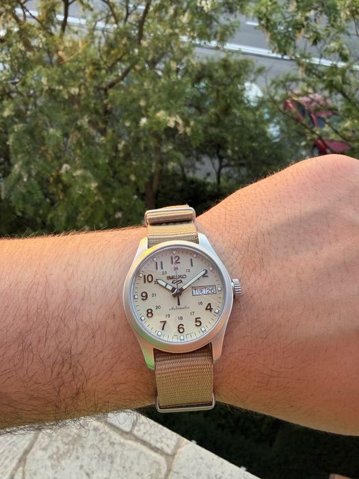 Seiko 5 Field Automatic