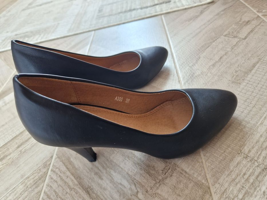 Елегантни обувки