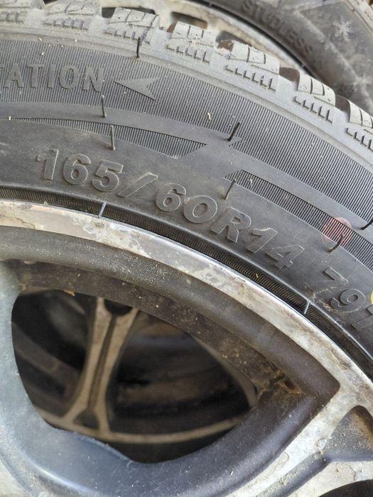 Vind jante aliaj toyota yaris și kia picanto  4×100 cu cauciucuri iarna