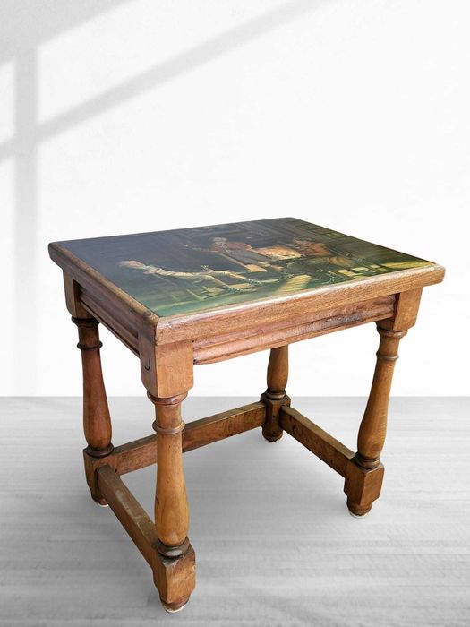 Тройка помощни маси тип зигон с живописни сцени