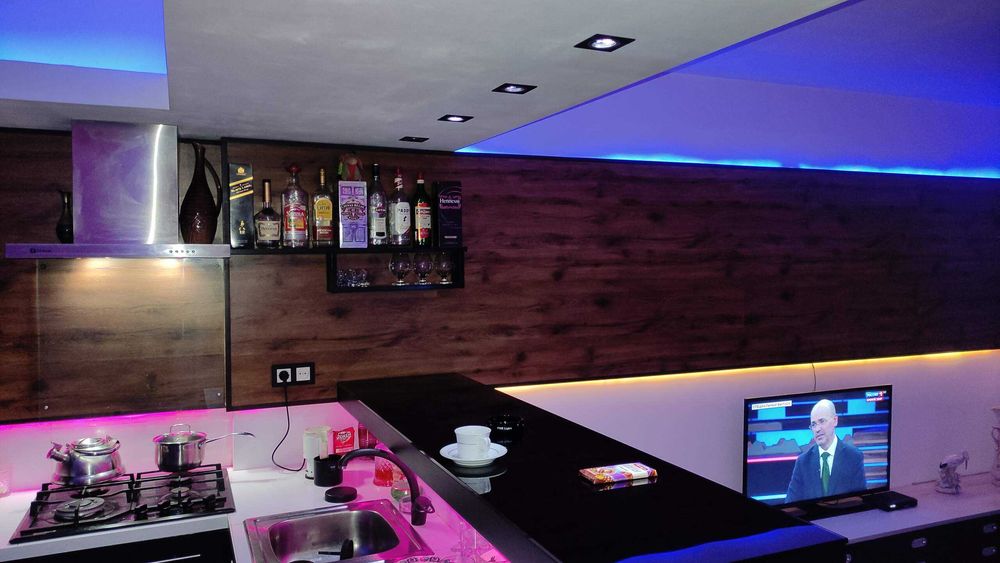 Сдам в аренду 1 комнату в 3-х комн. квартире в р-не м.Космонавтов.