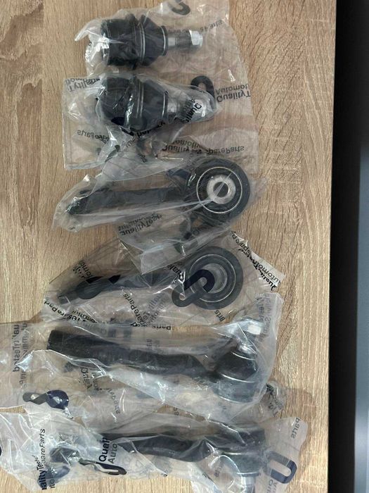 Комплект предно окачване са MERCEDES W211 Е-класа