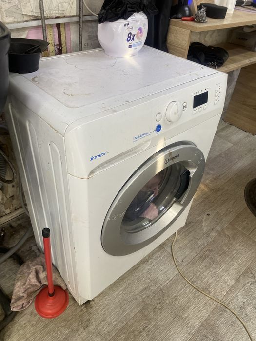 Стральные машина Innex Indesit