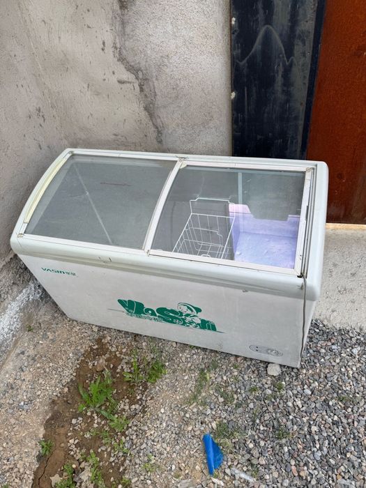 Продаю морозильник