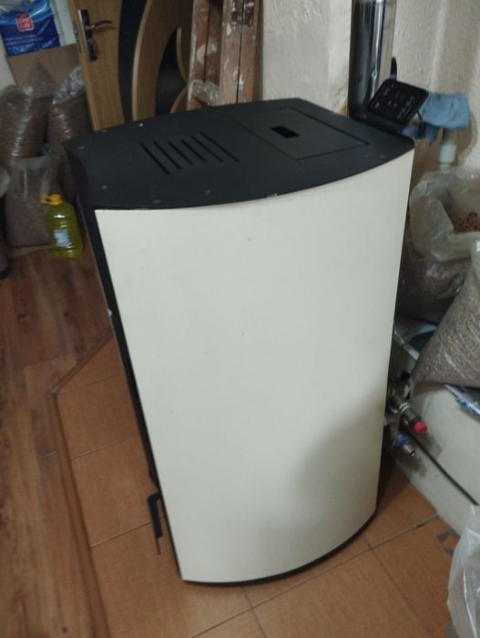 Продавам Пелетна камина с водна риза 18кw.