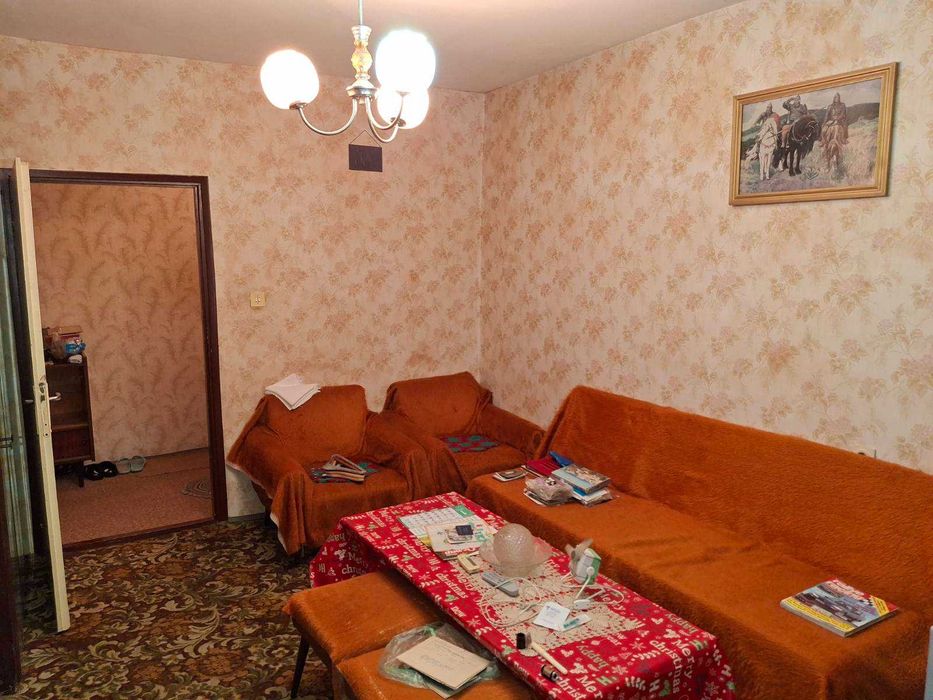 Тристаен апартамент, 77кв.м, кв. Запад 2