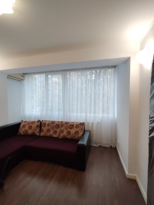 Apartament două camere zona Unirii - de închiriat