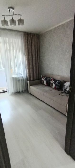 Продам 4х комнатная квартира