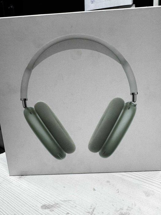 Марка наушников: AirPods Max