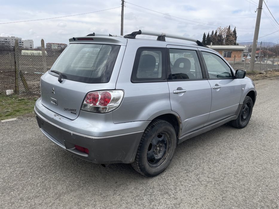 Mitsubishi Outlander 2.0i Митсубиси Аутлендер 2.0и на части!!