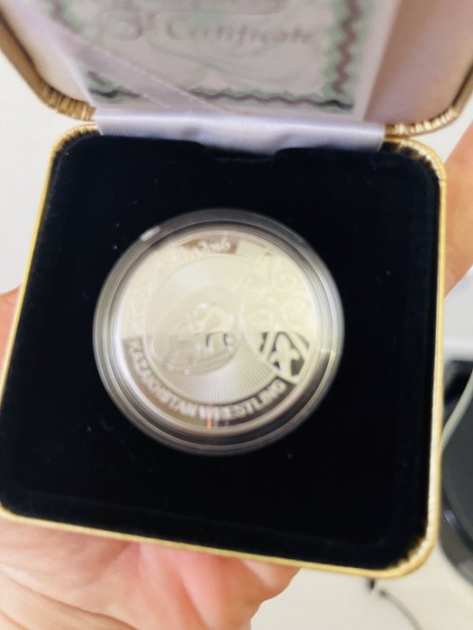 Монета коллекционная