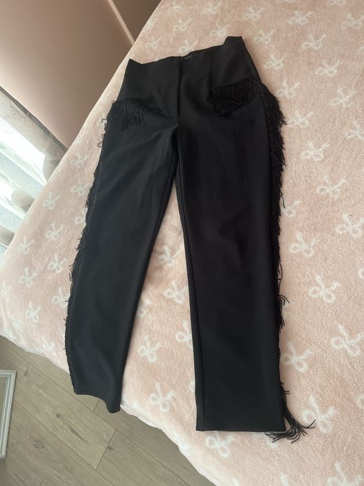 Панталон Зара никога не е носен