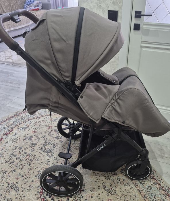 Коляска прогулочная