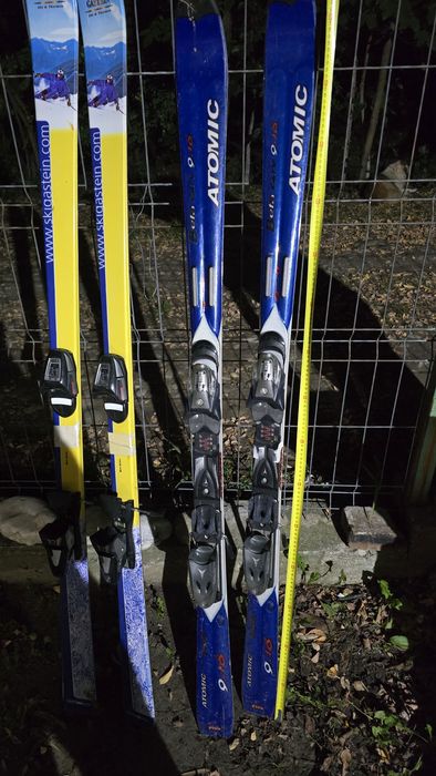 Skiuri Atomic 160 cm si 165
